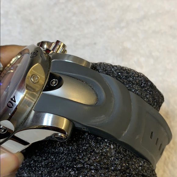 Men’s INVICTA watches with storage case - Picture 6 of 8